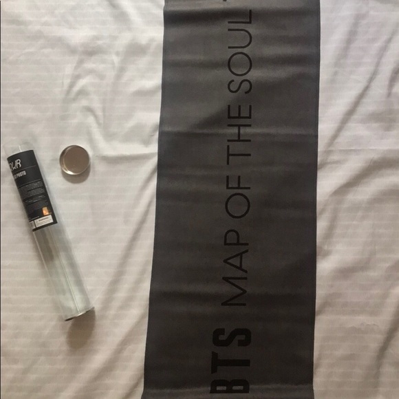 BTS Spread photo - Picture 4 of 4